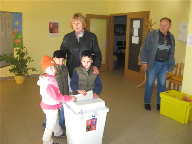 CVIČENÍ a volby říjen 2008 024.jpg